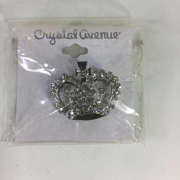 Crystal Avenue rhinestone crown pin brooch - Picture 3 of 5